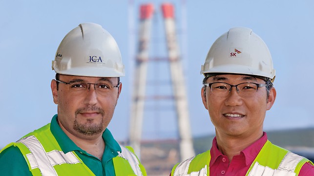 Samet Seyhan, Projektleiter (ICA) und Evans Baek, stellv. Projektleiter (Hyundai/SK)