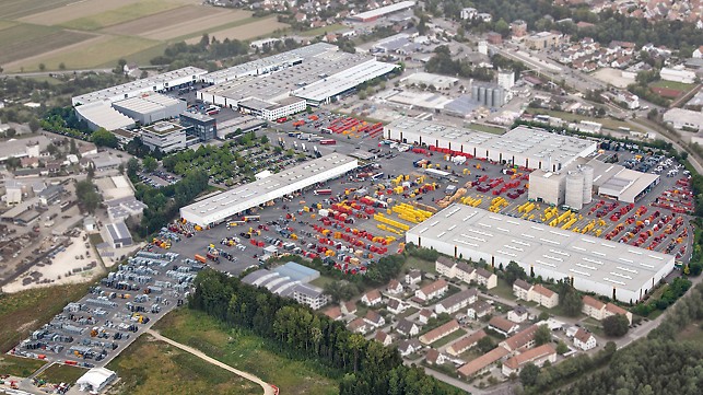 Letecký pohled na společnost PERI ve Weissenhornu