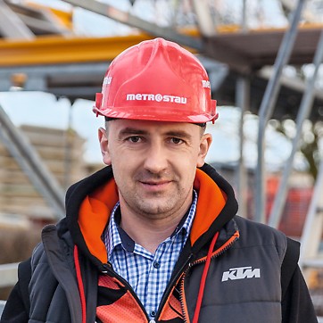 Petr Hanzal, stavbyvedoucí