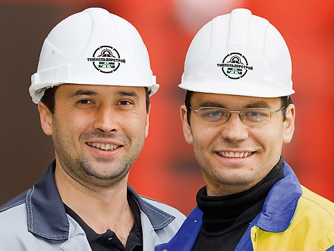 Alexey Boldyirew, Deputy Construction Manager | Sergey Haladji, Foreman