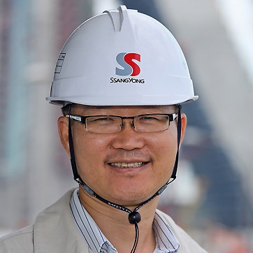 Marina Bay Sands: Yoon Chul Ahn, Construction manager