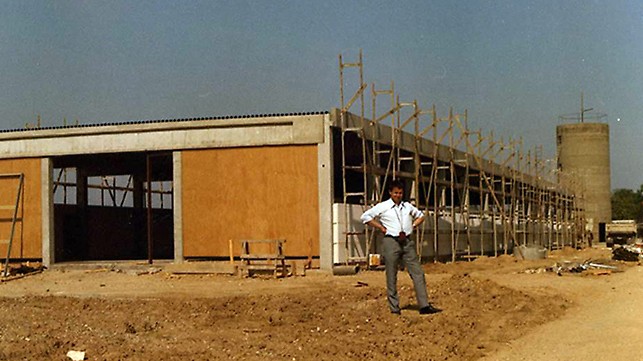 Auf dem 6.000 m² großen PERI Werksgelände in Weißenhorn entsteht 1969 die erste Produktionshalle.
