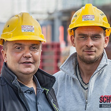 Michael Schwär, Inhaber/Bauleiter von Schwär GmbH in Simonswald und Ralf Emmler, Polier bei Schwär GmbH in Simonswald.