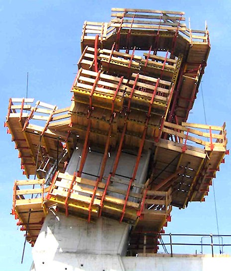 Cassaforma VARIO, pre-assemblata e pronta all&#039;uso, per un ottimo risultato estetico della finitura superficiale del calcestruzzo