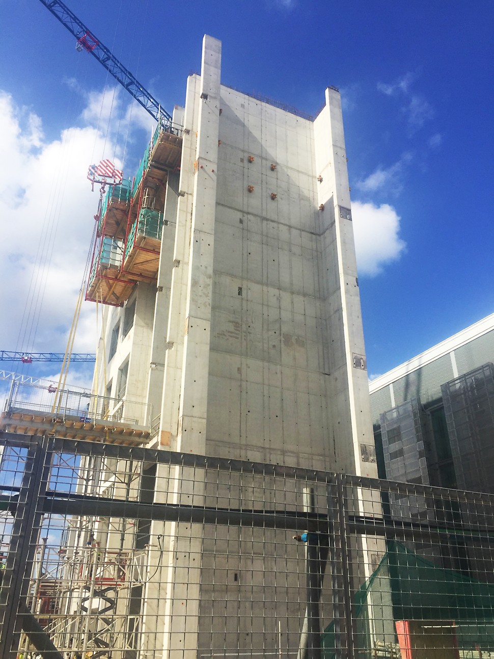 Project-specific formwork ascends on MECD’s irregular-shaped cores.