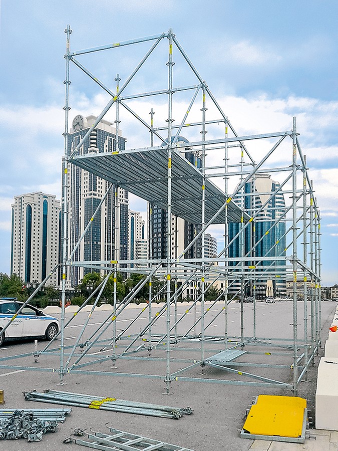 Вышка для установки светового или сценического оборудования.