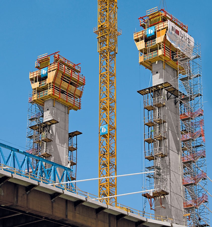 ACS自动爬架系统可以在80km/h的强风环境中安全顶升。