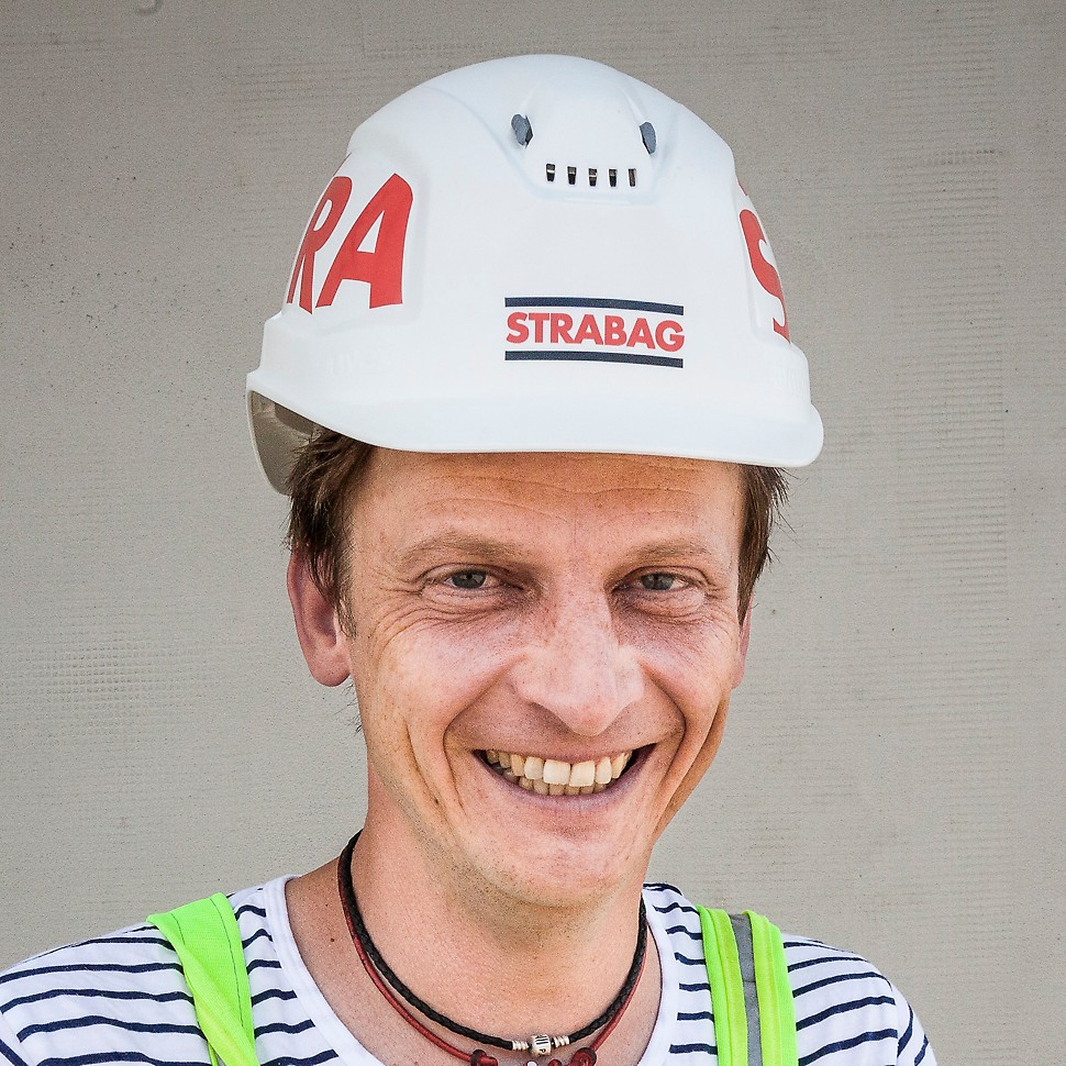 Priemyselný park, Prievidza, Slovensko - Ing. Milan Kubiš, stavbyvedúci - Kooperatívny prístup zamestnancov a flexibilita systémov PERI výrazne napomohli dodržaniu časového harmonogramu stavby.