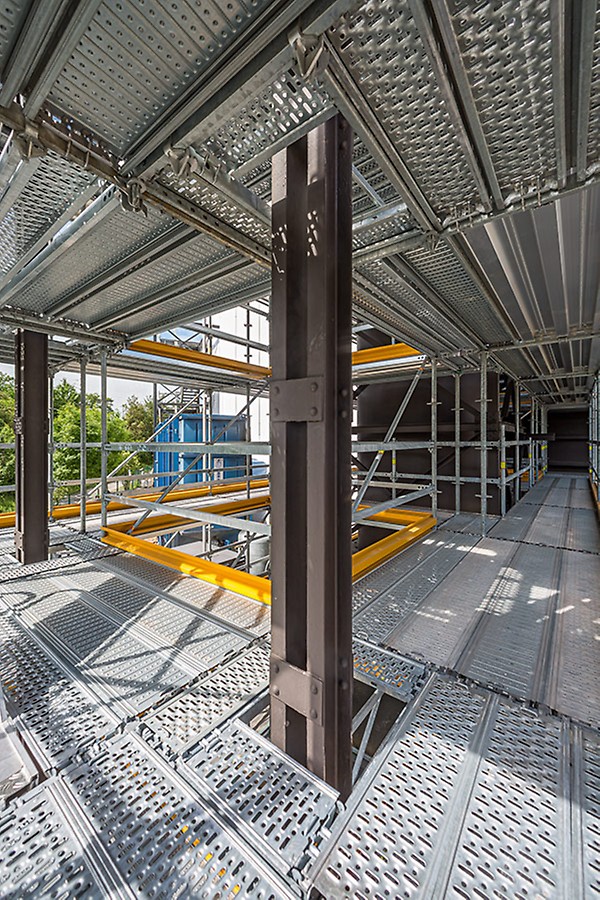 PERI UP Flex ließ sich im 25-cm-Raster flexibel und ohne erhöhten Montageaufwand an die geometrischen Erfordernisse anpassen.