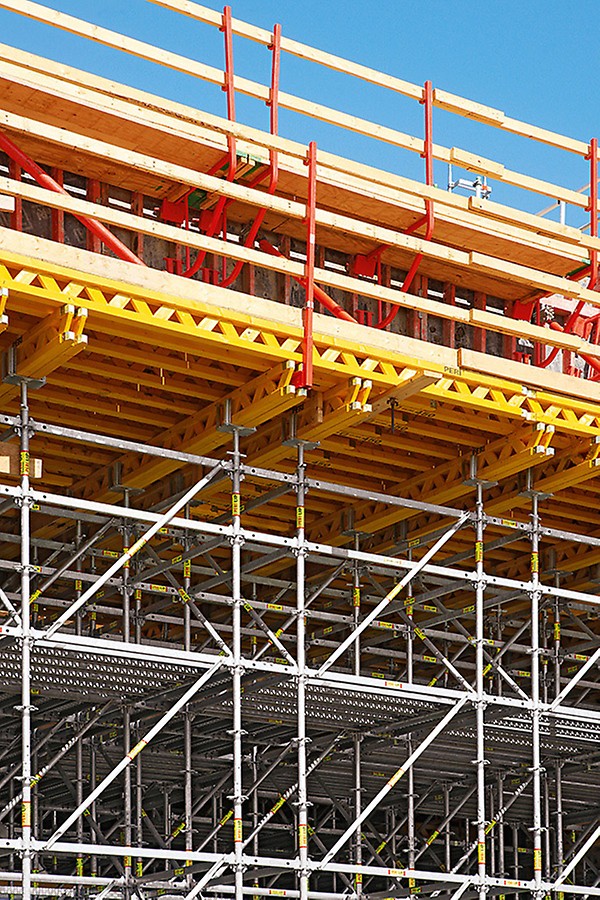 The PERI solution took into consideration the high requirements – static as well as in all aspects concerning safety.
