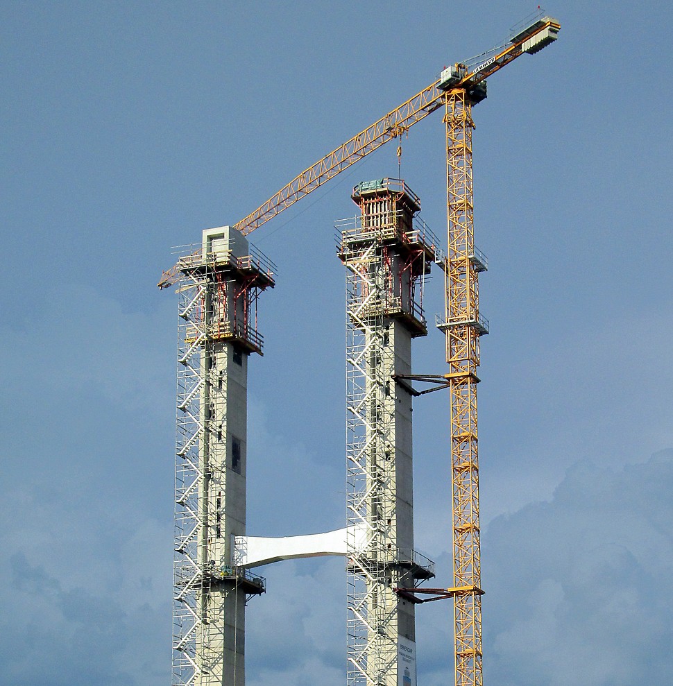 Penetrație Splaiul Independenței – Pilon pod – Autostrada București-Pitești, România