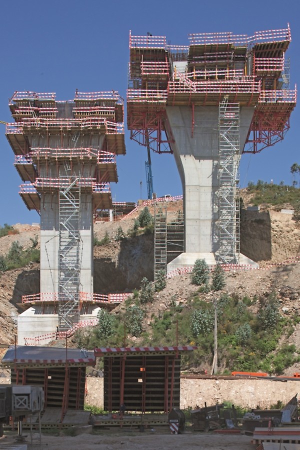 Ponte sobre o Rio Uima - Vista geral da obra