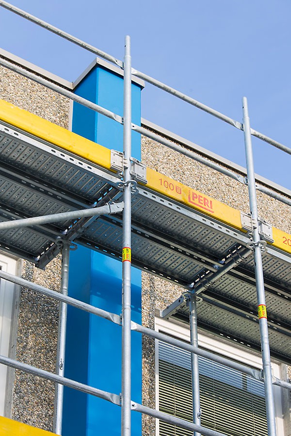 Rahmengerüst PERI UP Easy 67 mit Konsolverbreiterung innen