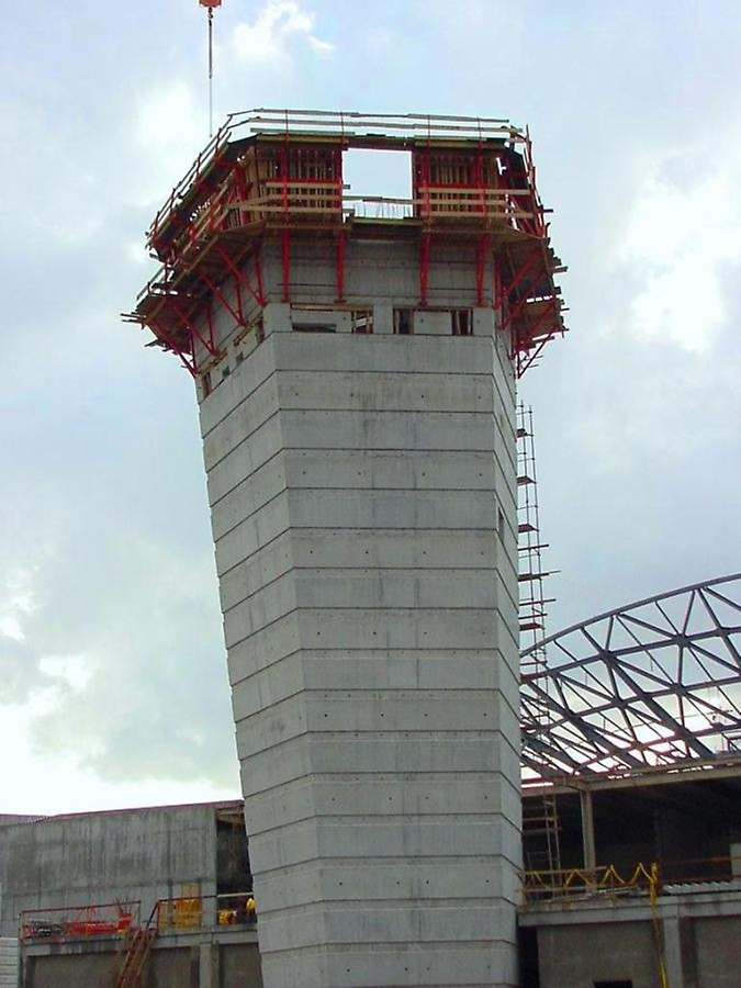 תבניות מסוג ואריו ליציקת קירות בטון אדריכליים