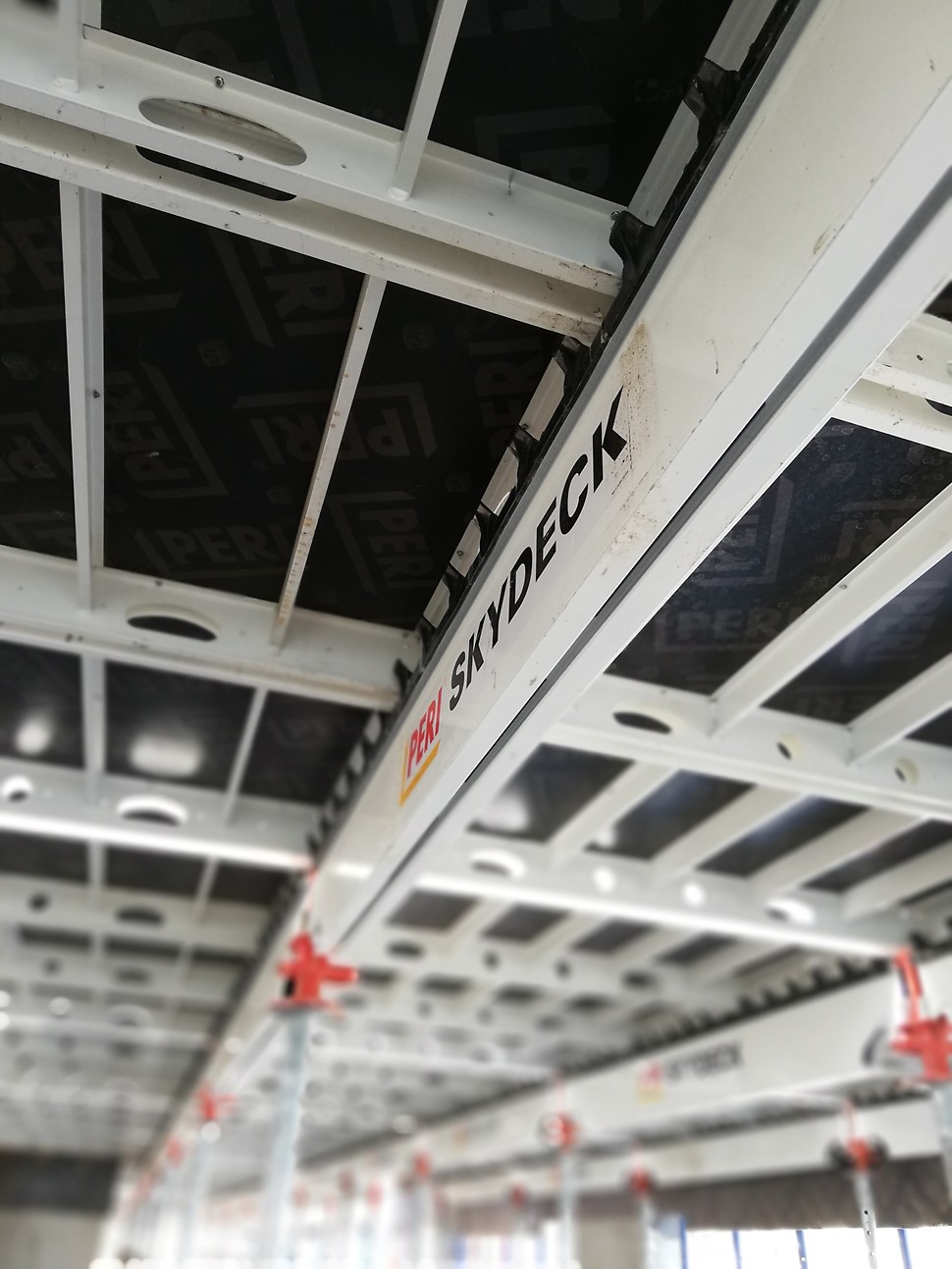 Хоризонтален панелен кофраж SKYDECK