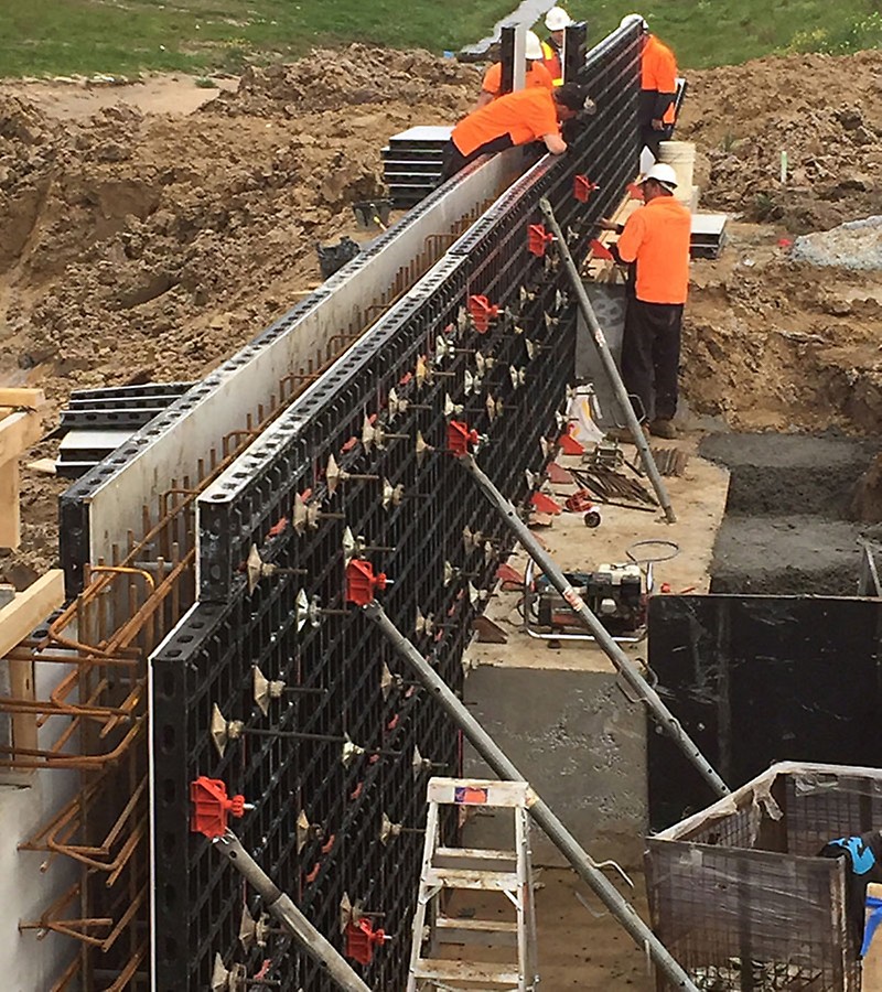 Push-pull props were used in order to align the formwork as well as providing stability especially regarding wind loads.