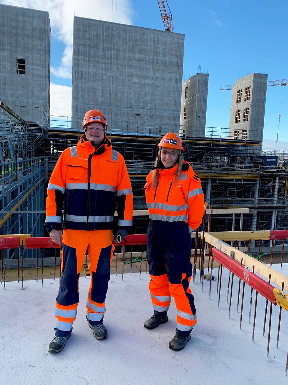 Harald Bjerkelo (Produksjonsleder) og Maren Iren Kvia (Byggeleder)