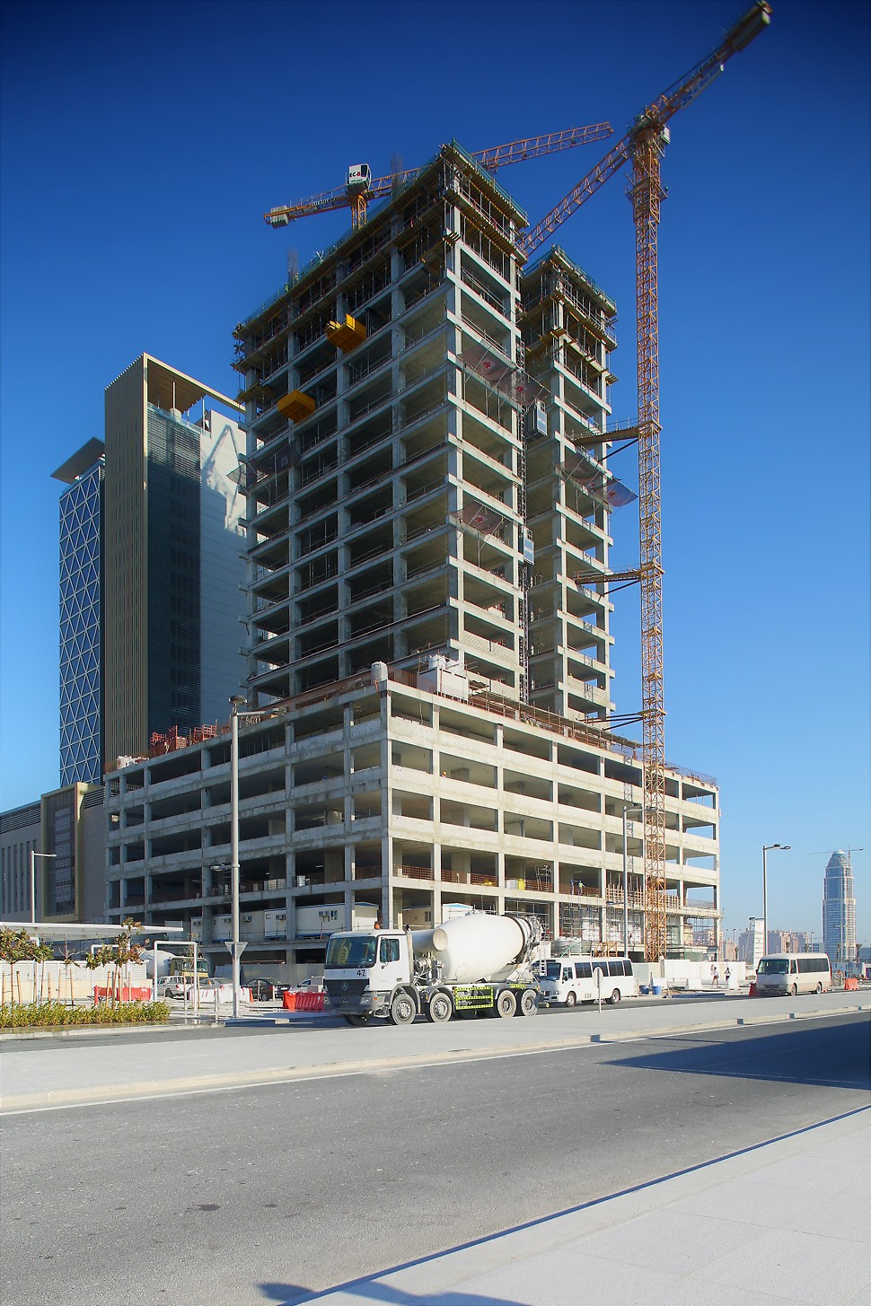 al sendian tower lusail marina