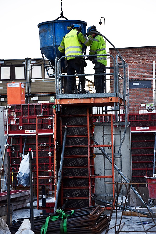 Quattro
Søyleforskaling
Rosenvinge
Park
Østfold
Norge
Maximo
PERI
Forskaling
Stillas
Kryssfiner
OSB
Anlegg
Bygg
Betong
PERI prokit
Dekkebord
Skydeck
Multiflex
PERI UP
Forbruk
Materialer
Arbeidsstillas
Dekkestøtter
PERI UP Flex reis
MULTIFLEX