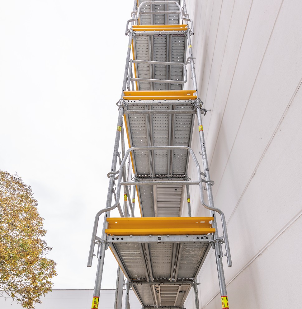 EVOTOP pour des classes de charge exigeantes Avec EVOTOP, il est possible de construire des échafaudages de façade encore plus larges, plus longs et plus hauts dans des classes de charge exigeantes.