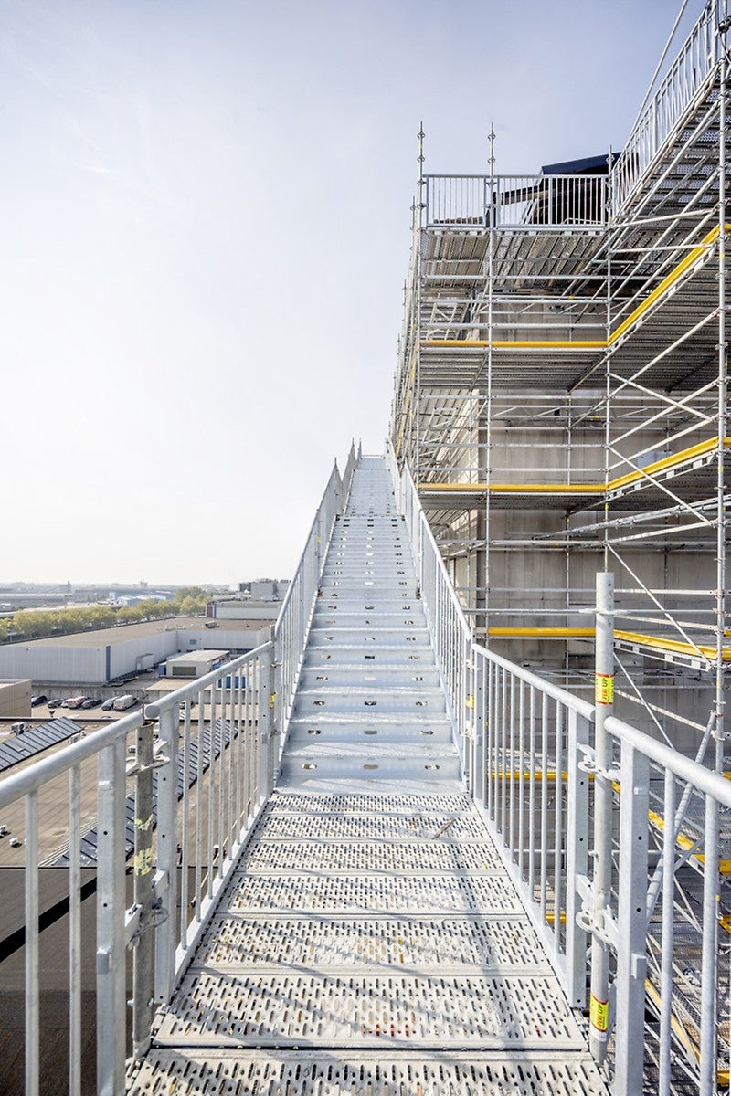 PERI is in staat flexibel mee te bewegen en oplossingsgericht te denken. En dat is nodig bij een oud pand, afwijkende maatvoering en de uitdagingen daarbij. 