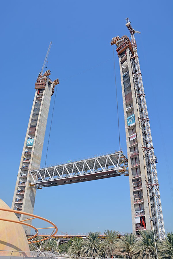 construction-uae-dubai-frame-peri-projects