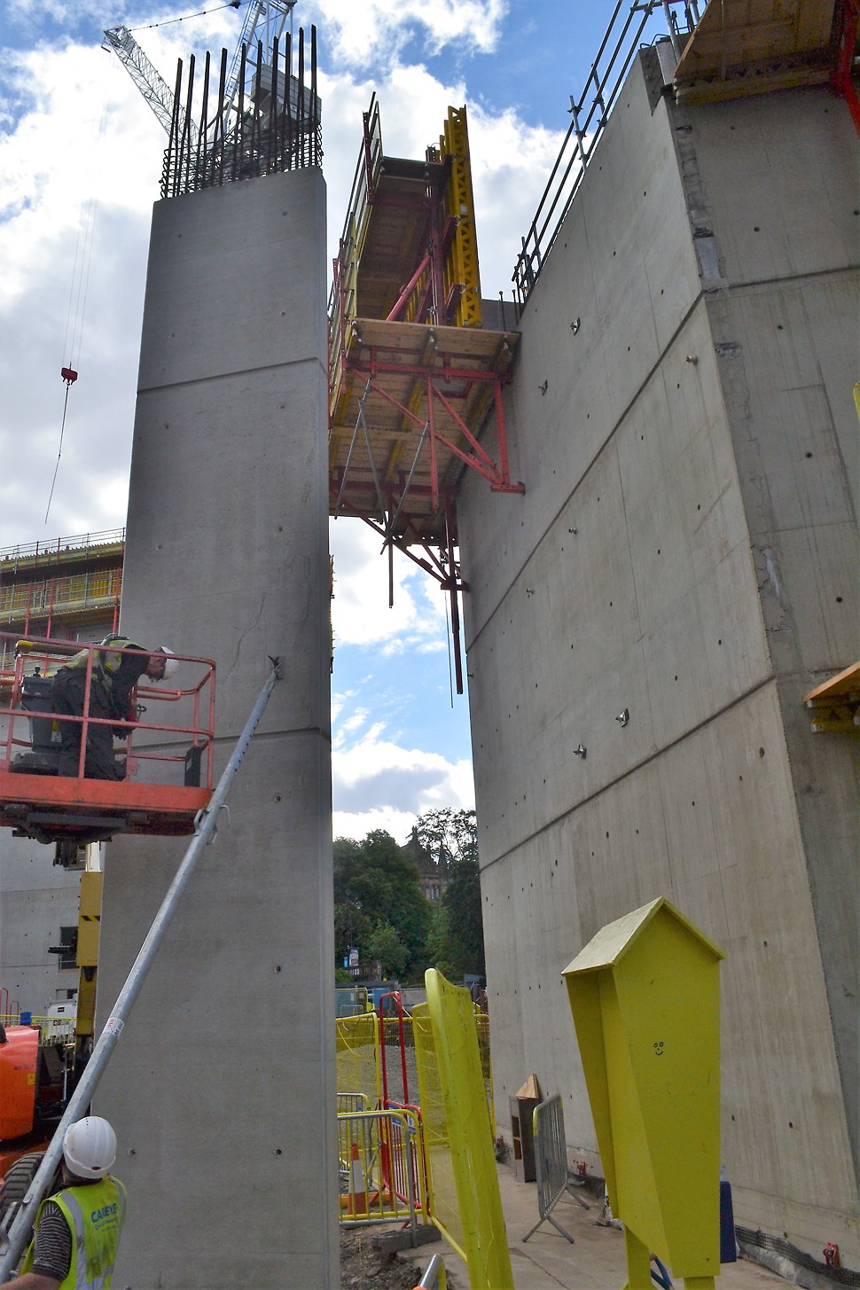 Delivering a high-grade architectural finish for a world-changing university.