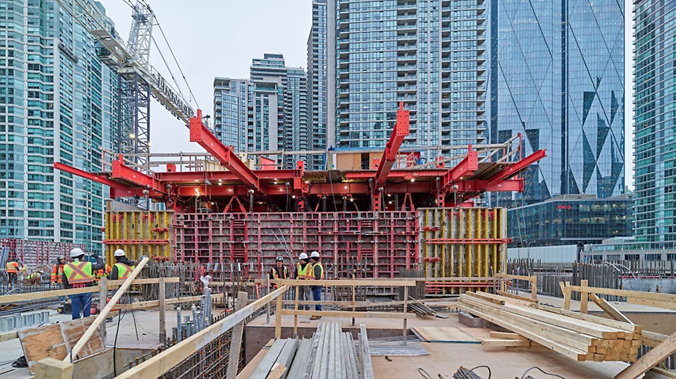Pinnacle One Yonge