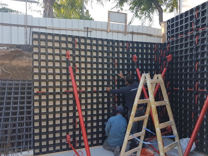 תבניות מודולריות קלות לעבודה ידנית