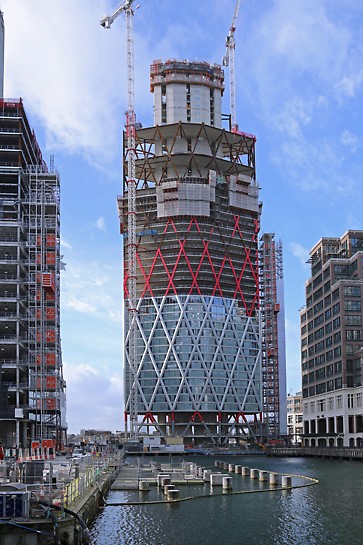 Newfoundland slowly tranforms the skyscape in Canary Wharf Steel reinforcement ties the core together