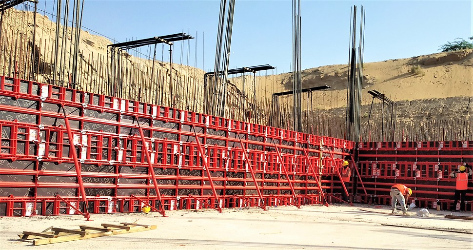 handset-alpha-for-retaining-wall