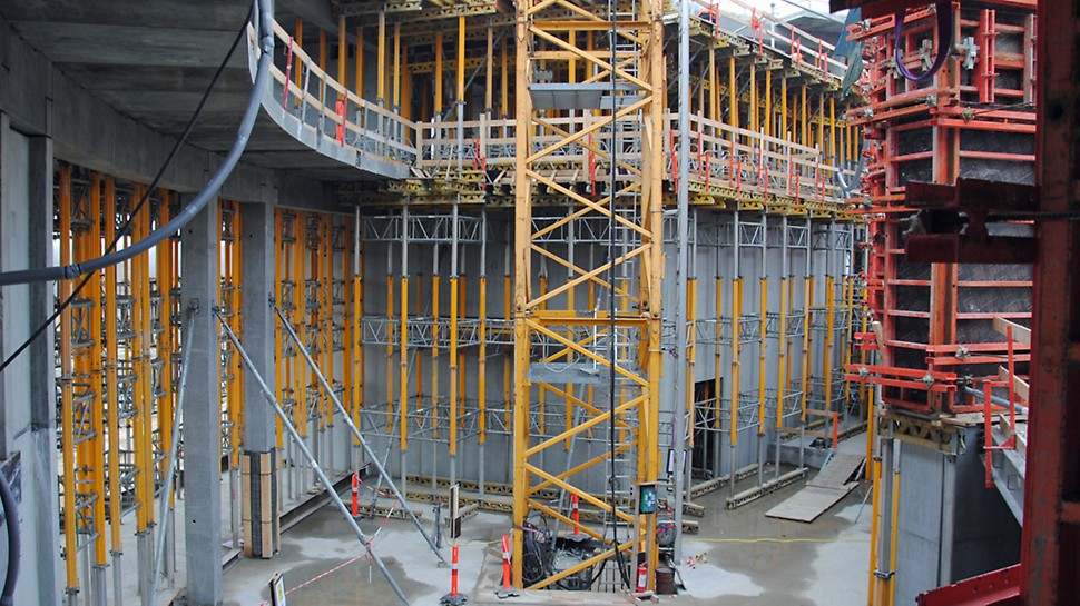 Multiproptårne til understøtning af betondæk 
