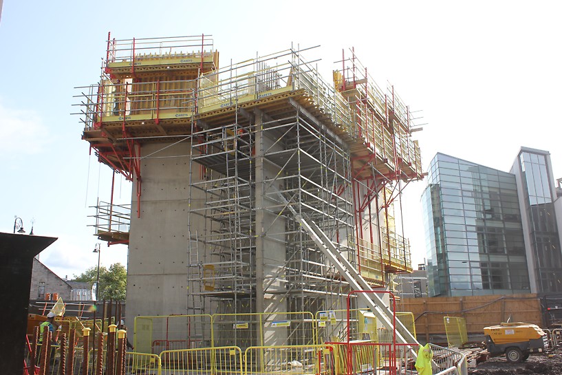University of Glasgow Delivering a high-grade architectural finish for a world-changing university.