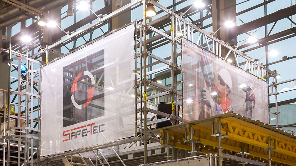 Выставка Безопасность и Охрана труда 2018 Двухэтажный стенд со всех сторон может быть брендирован фирменными баннерами. Также он предусматривает закрытое помещение для персонала и переговорную площадку.