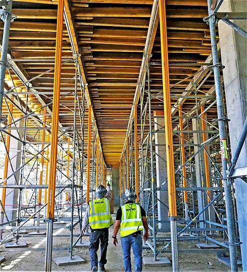 Gables Station, Coral Gables, FL MULTIPROP frames offer a lightweight shoring solution that provides easy adjustability and high load-bearing capacity.