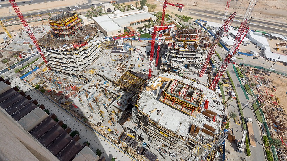 吉达之门 „E3 – Abraj Al-Hilal 2“ Jeddah Gate “E3 – Abraj Al-Hilal 2“ during the shell construction