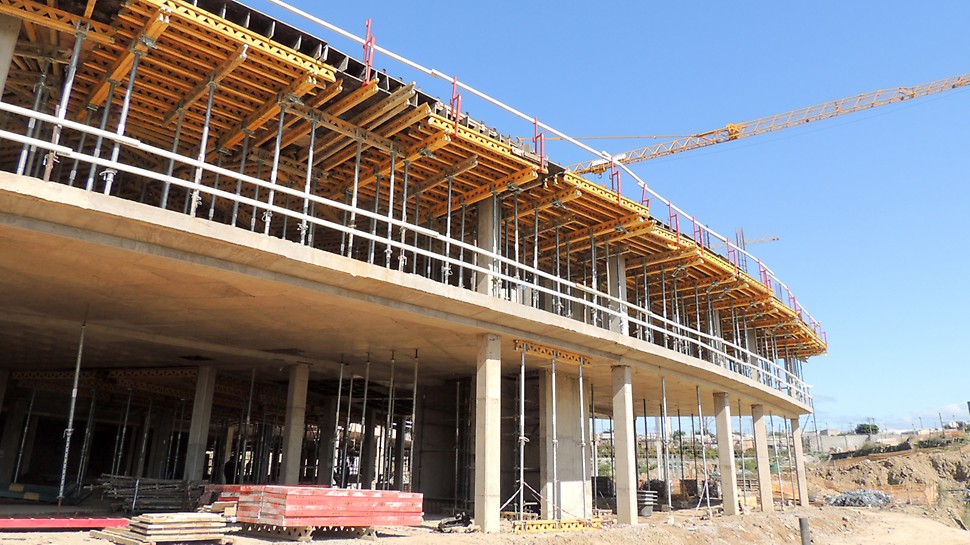 Slabs formed with PERI MULTIFLEX Slabs formed with PERI MULTIFLEX