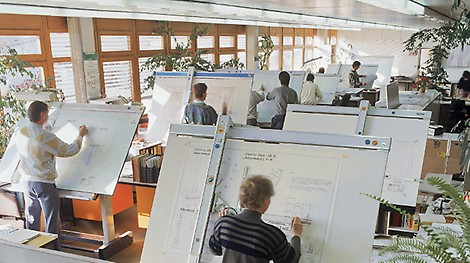 The design engineers working in the technical office in Weissenhorn.
Designingeniørene jobber på det tekniske kontoret i Weissenhorn