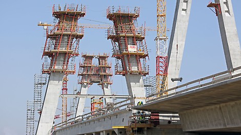 Bezpieczne i wydajne formowanie pylonów mostu na Wiśle MD7 w ciągu Trasy Nowohuckiej