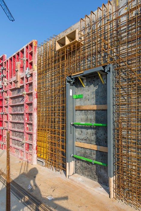 Die leichte und formstabile Aussparungsschalung spart Zeit und Geld auf der Baustelle und sorgt für maßgenaue Ergebnisse.