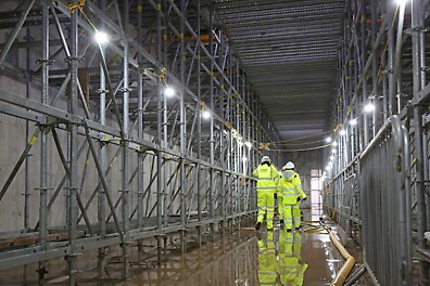PERI UP Scaffolding is used as a shoring solution to support the tunnel roof during construction.