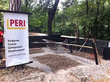 Участие е издигането на нов паметник на Левски във Военна академия по инициатива на български патриотично-военни организации.