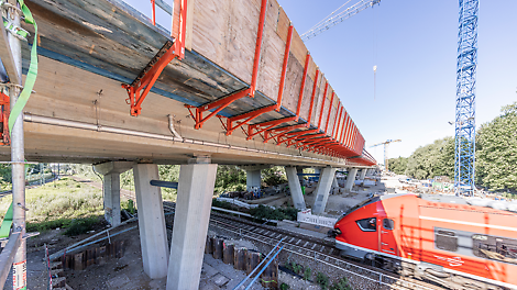 High level of protection for the on-going flow of traffic below due to the penetration-free surface