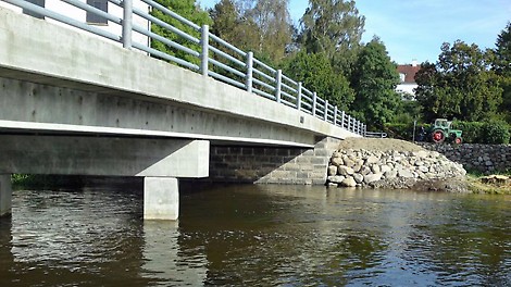 Den færdige Holløse Møllebro