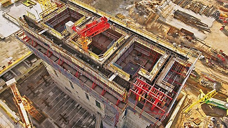 Cuatro Torres Business Area