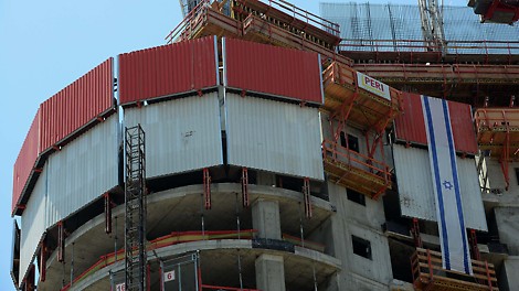 מערכת הגנה היקפית CB המשולבת עם 3 פלטפורמות להוצאת ציוד