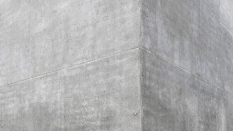 Die Speed Column-Konfiguration zeichnet sich durch eine zügige Handhabung und eine hohe Betoniergeschwindigkeit aus und gewährleistet eine hohe Betonqualität. Dies wird dadurch erreicht, dass die VPS Paneele nur scharfe Fugen hinterlassen und eine Sperrholzdeckschicht das Risiko von Rostflecken auf der Betonoberfläche wirksam verhindert.