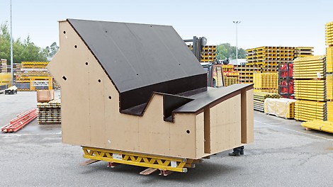Criando um molde para um uso único: cada unidade de forma 3D se assemelha a uma obra de arte. A configuração dos elementos básicos VARIO simplifica a montagem no local.