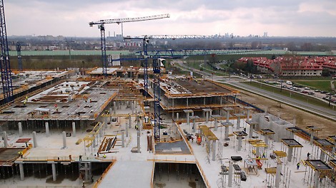 PERI zapewnia odpowiednią ilość potencjału deskowań i rusztowań niezależnie od wielkości projektu - Galeria Północna w Warszawie