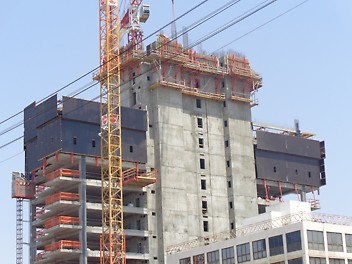 מערכת הגנה היקפית ופלטפורמות מטפסות